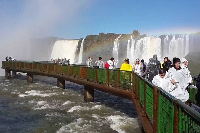 Full Tour to Brazilian Falls + Bird Park ! - The border crossing can shape the day