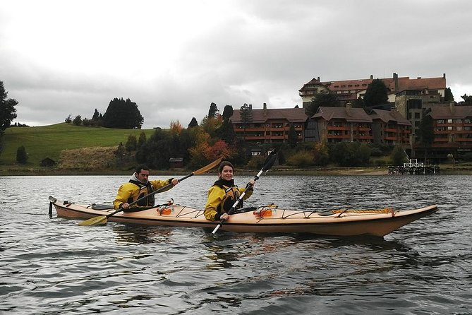 Half a day of kayaking on Lake Moreno in private service - What the private format is really worth