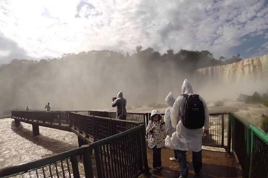 Iguazu Falls Argentinas Tour and Great Adventure Boat Tour - Is $195 a fair price?
