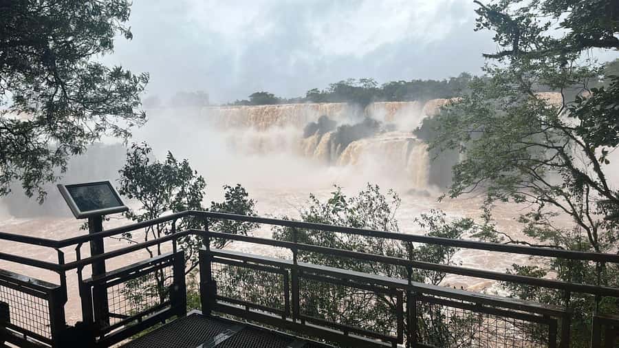 Iguazu Falls: Brazil & Argentina in One Day (Private) - What to pack for spray, sun, and walking