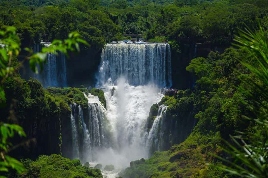 Iguazú Falls: The Natural Wonder of Argentina - The best way to pace the three circuits