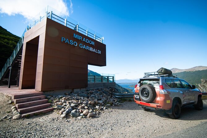Lakes off road - Crossing the Andes at Paso Garibaldi