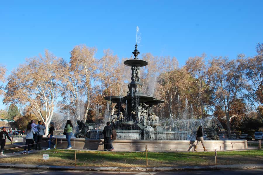 Mendoza: City tour with visit to General San Martin Park - Cerro de la Gloria and the monument to San Martín