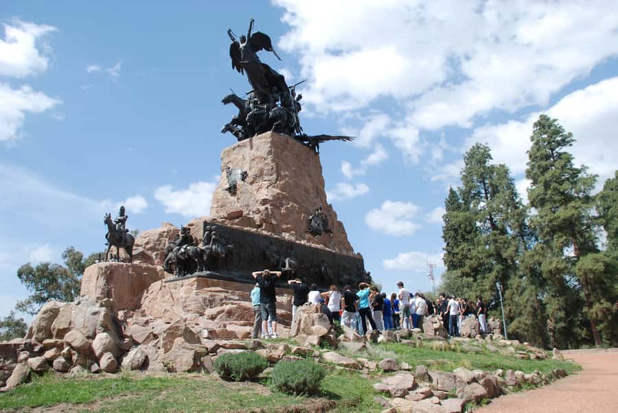 Mendoza: City tour with visit to General San Martin Park - My take: a useful overview with clear limits