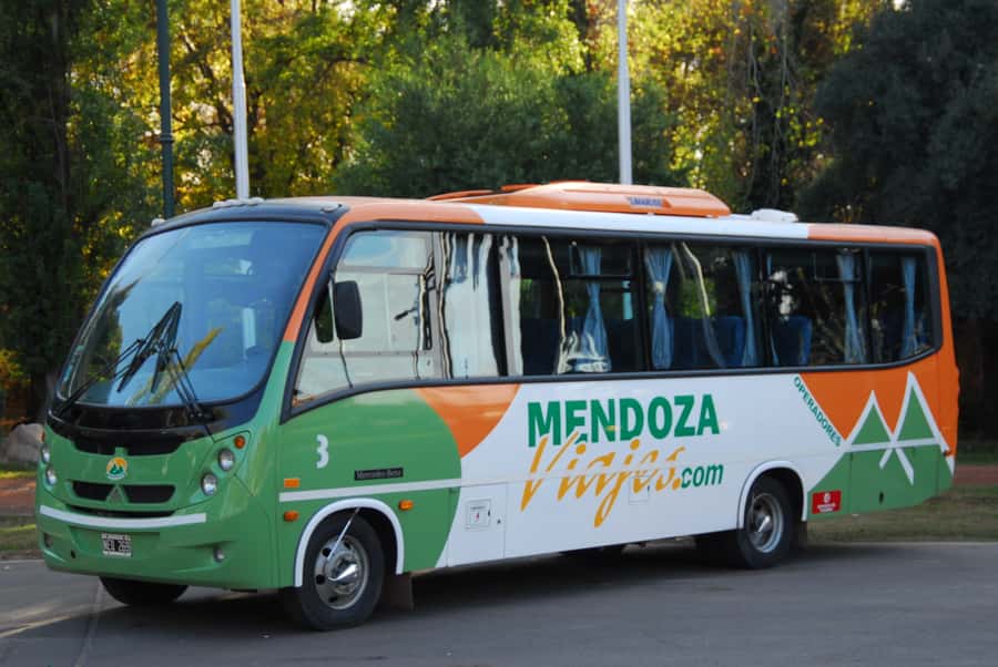 Mendoza: Half-Day Sightseeing City Tour - San Martín Park: Mendoza’s Green Heart