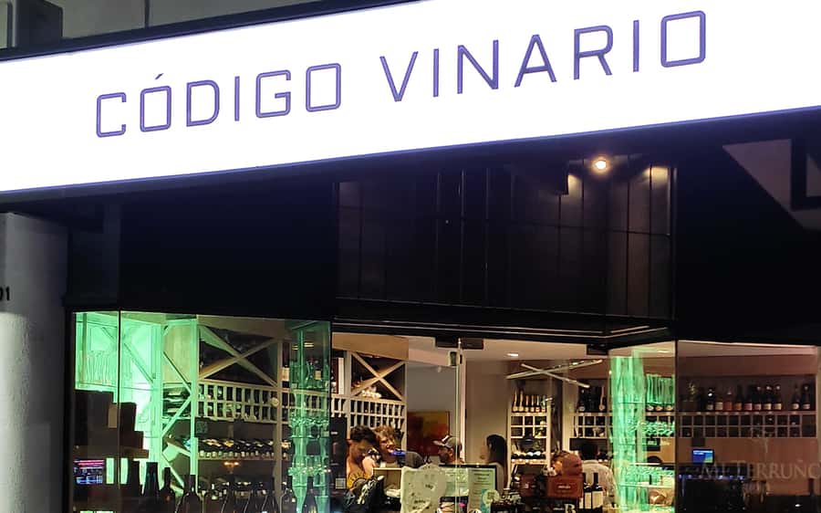 Mendoza: Premium Wine Tasting - Starting at Código Vinario in Mendoza