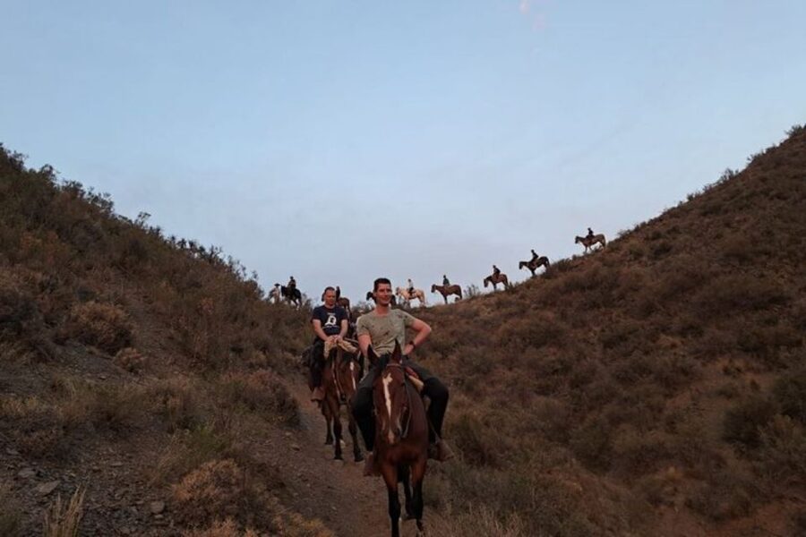Mendoza: Sunset Horse Back Riding in the Mountains and BBQ - Practical preparation for the ride