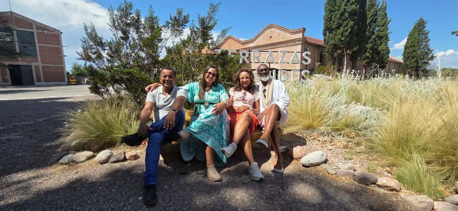 Mendoza: Top Wineries Guided Tour with Transportation - Luján de Cuyo or Uco Valley?