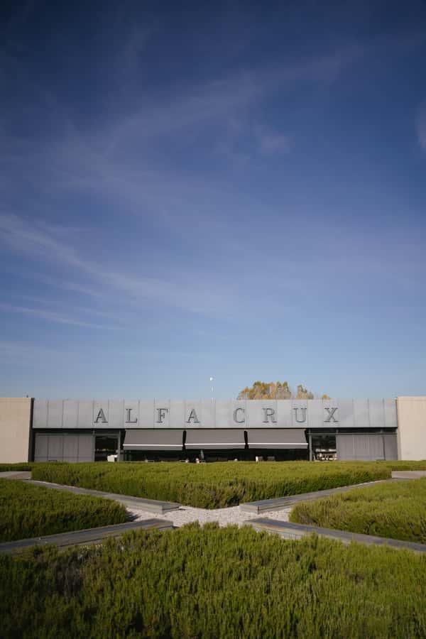 Mendoza: Tour with tasting and lunch High Altitude Wineries - Piedra Infinita Zuccardi at 11 a.m.