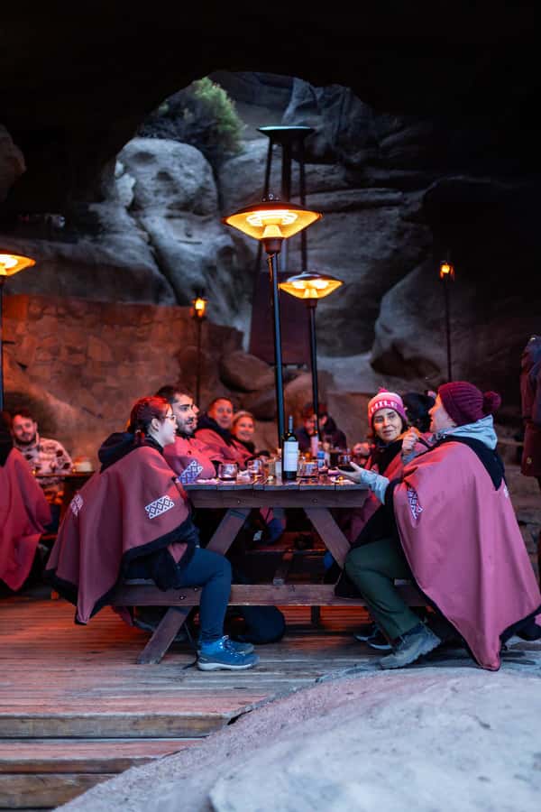 NATIVE EXPERIENCE - LAKES AND CAVERNS - Lunch or dinner in the main cave