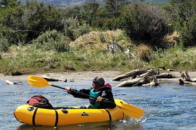 Packrafting experience along the Olivia River - Lunch beside the Esmeralda stream junction