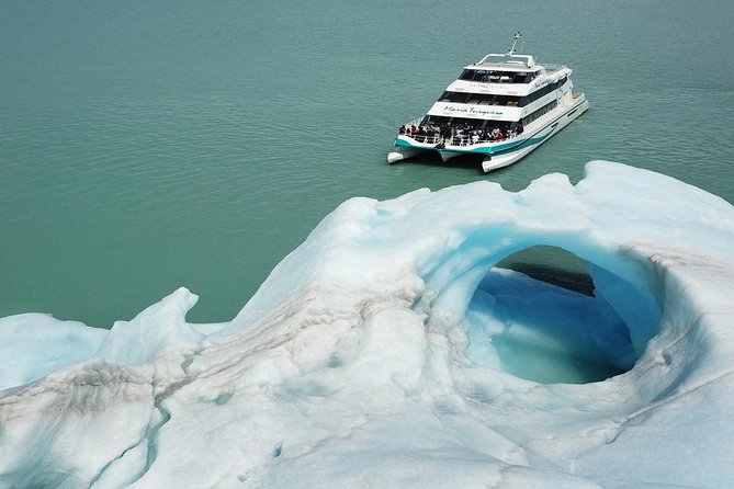 Perito Moreno boat tour from El Calafate: Glaciares Gourmet - Heim and Seco, ice hanging above the lake