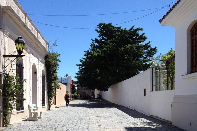 Premium Day Trip to Colonia del Sacramento - The city gate and the old defenses