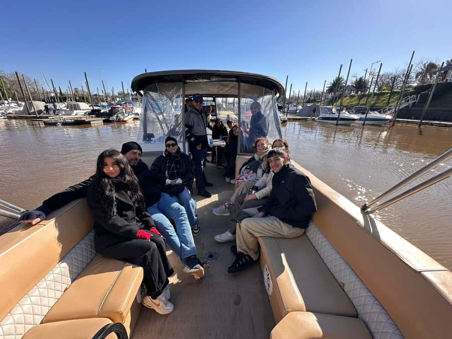 Private Day Trip to Tigre Delta from Buenos Aires - A 45-minute pause at Restaurante Vivanco