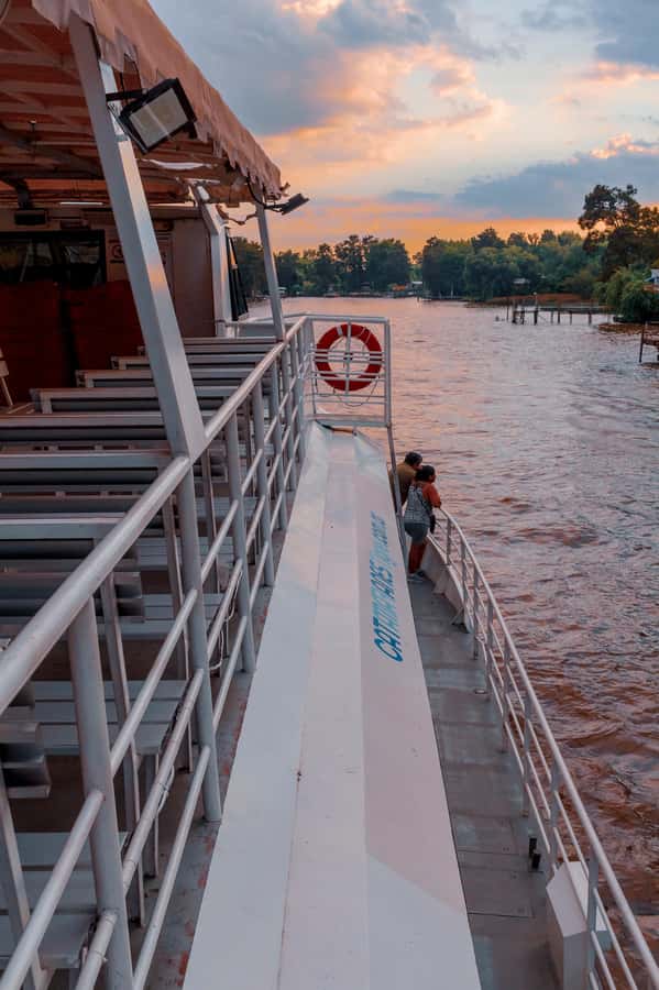 Private Day Trip to Tigre Delta from Buenos Aires - Guides and language options