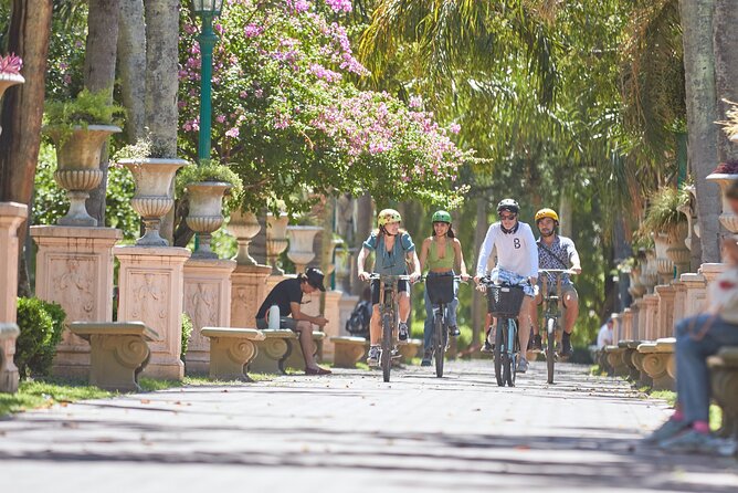 Private Off the Beaten Path: Hidden Urban Art Bike Tour - Why this bike tour reaches a different Buenos Aires