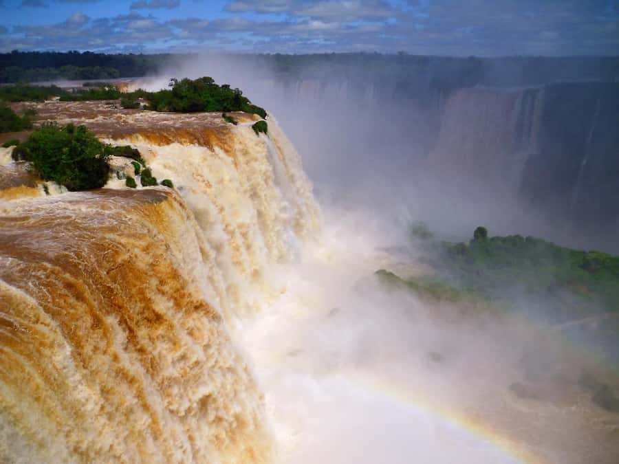 Private Tour "Dawn at the Iguassu Falls". - Porto Canoas and the broad fall view