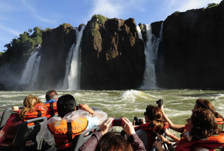 Puerto Iguazu: Argentine Falls & Great Adventure Boat - What to bring and what to leave behind