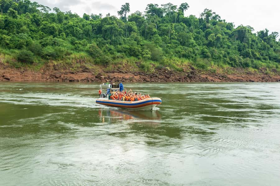 Puerto Iguazu: Iguazu Falls Boat Tour and Gran Aventura - What the 12-kilometer Gran Aventura boat ride feels like