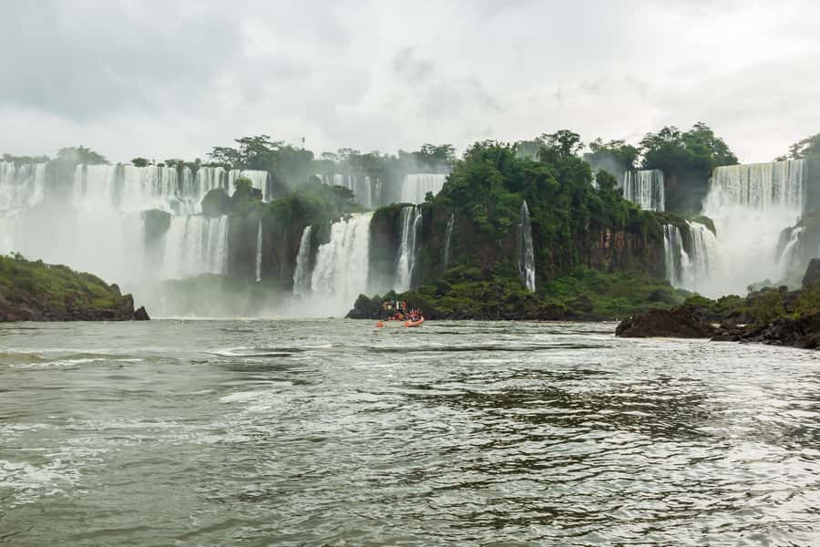Puerto Iguazu: Iguazu Falls Boat Tour and Gran Aventura - Pickup, timing, and the risk of mixed arrangements