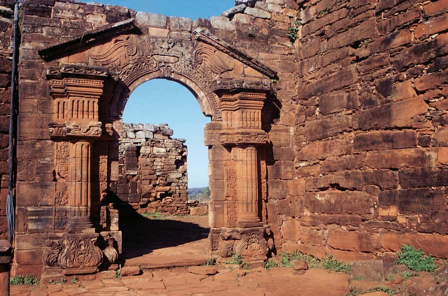 Puerto Iguazu: San Ignacio Mission and Wanda Mines Tour - Walking through the San Ignacio Jesuit Mission