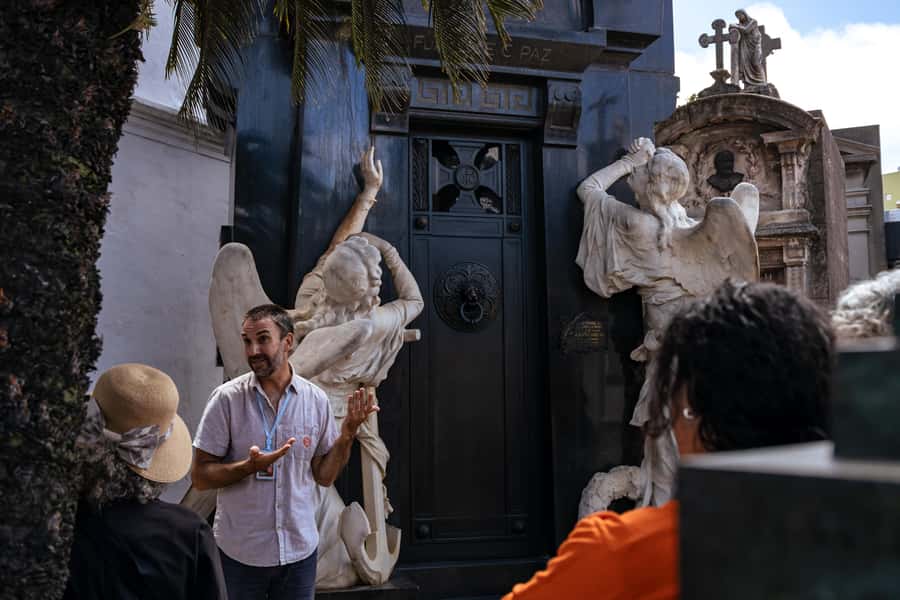 Recoleta Cemetery - Small Group Tour of History & Secrets - Entering a city of mausoleums