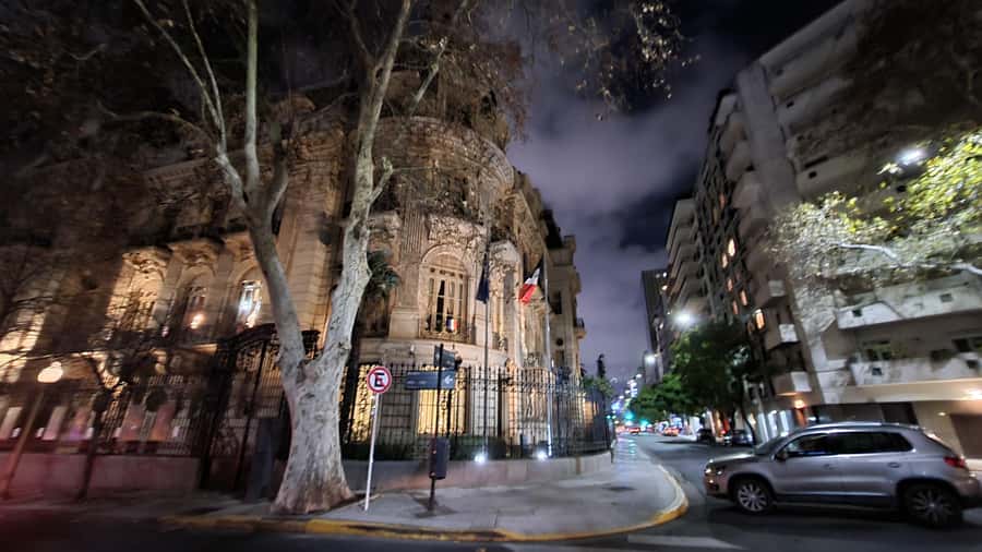 Recoleta Walking Tour and Live Jazz Show - Why Recoleta makes such a good evening walk