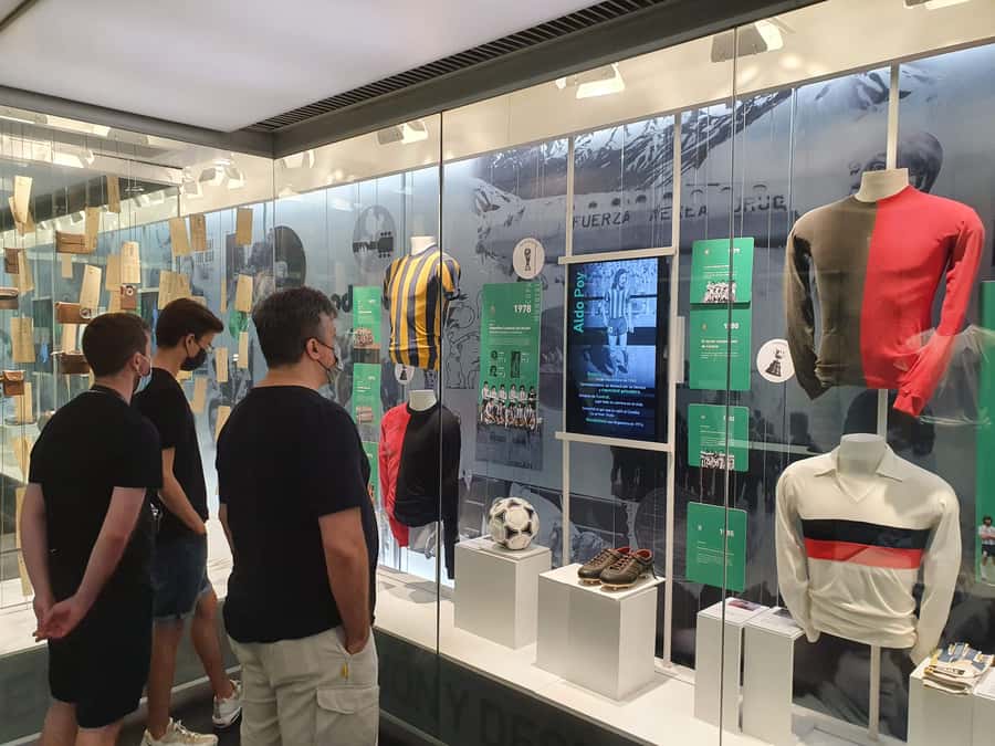 Rosario: Newell's Old Boys Football Match and Messi Tour - Is $140 good value?