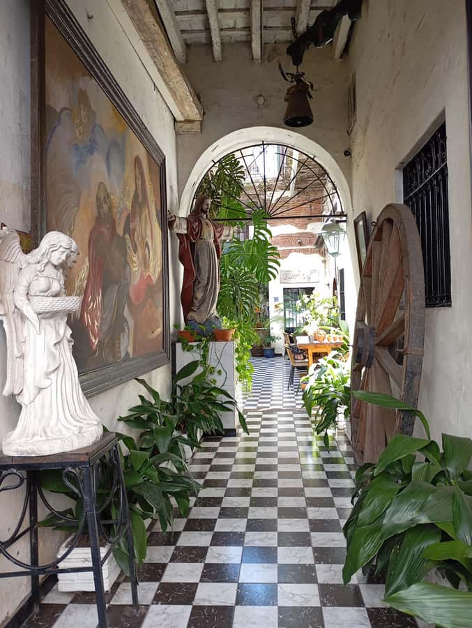 SAN TELMO + CAMINITO THE LOCAL WALKING TOUR! - What the $35 price gives you