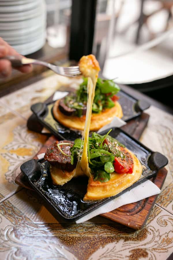 San Telmo: Historical Guided Tour with Street Food & Drinks - A sweet finish at a local favorite