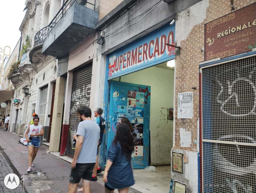 San Telmo Private Guided amazing Walking Tour - Paseo de la Historieta and modern Buenos Aires