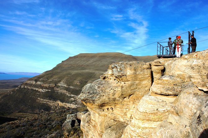 Southroad Calafate Balcony Experience with Tour Mode Options - Choosing between hiking, ziplining, and 4x4