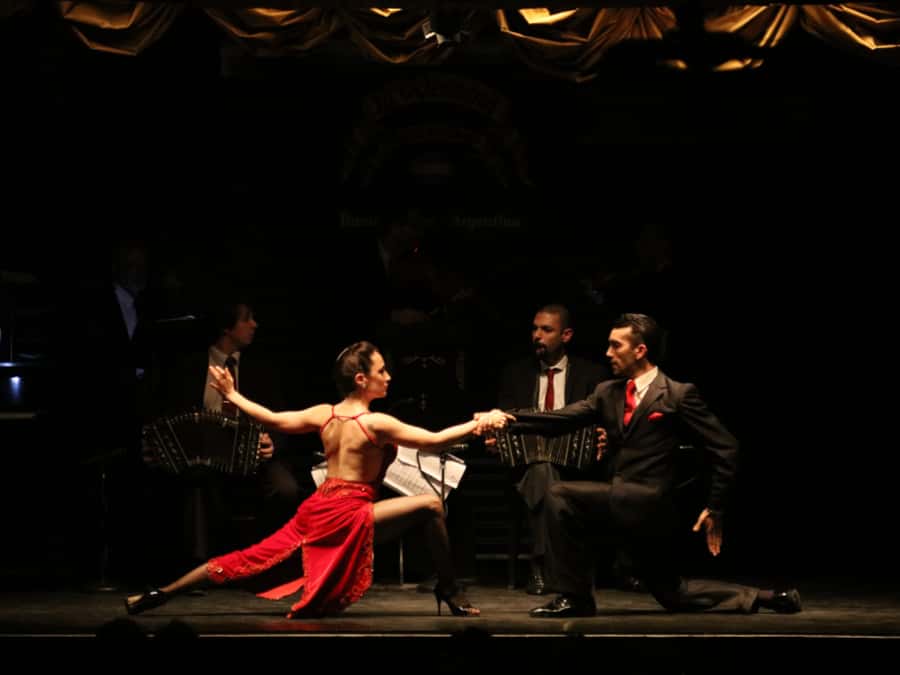 Tango show in La Ventana with optional Dinner - Malambo, boleadoras, and music from the Altiplano