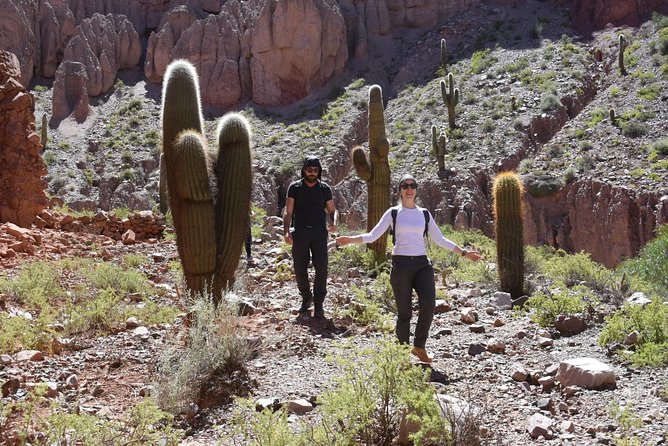 Trekking Purmamarca - Geology, plants, and culture in one walk