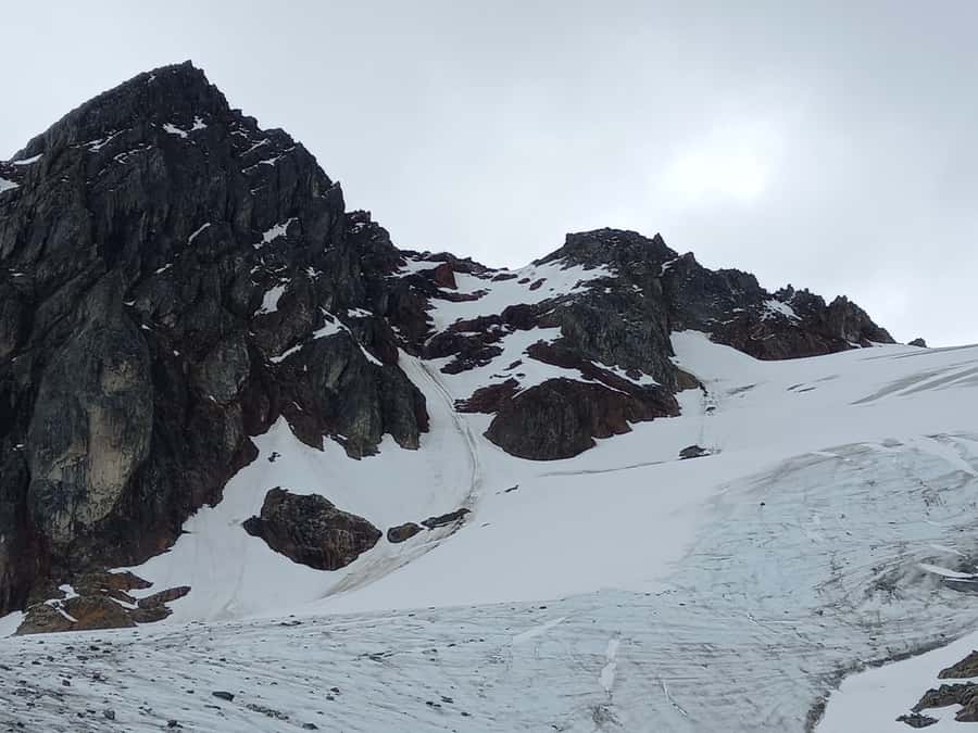 Trekking to Vinciguerra glacier and Tempanos lagoon - Booking, cancellation, and practical details