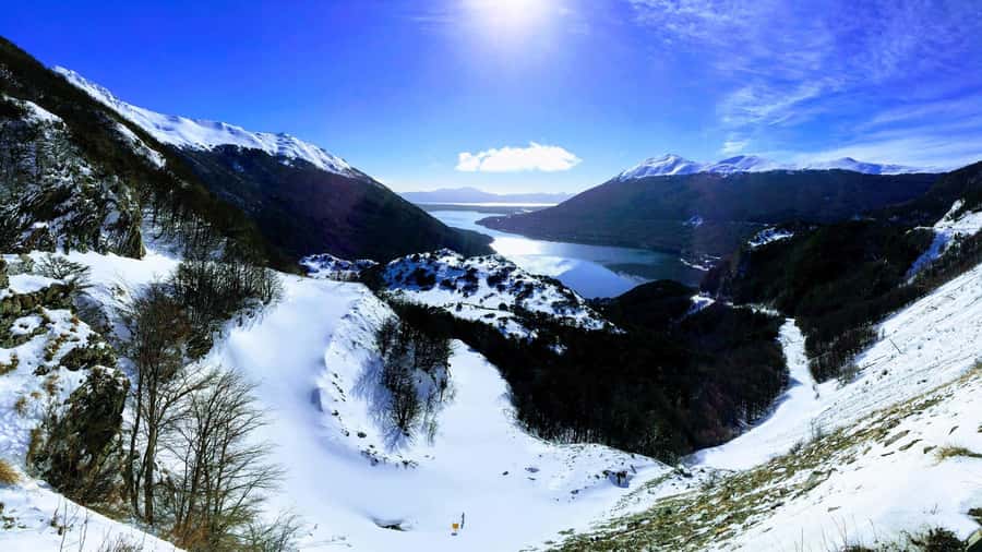 Ushuaia 4WD Off-Road Adventure: Hidden Lakes & Argentine BBQ - Key points at a glance