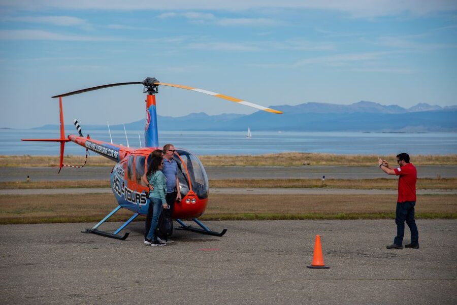 Ushuaia: Heart of the Andes Scenic Helicopter Adventure - Weather, weight limits, and practical details