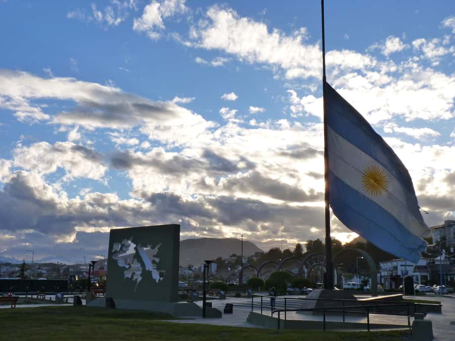 USHUAIA: LANDSCAPES AND DELIGHTS - CITY TOUR - A sweet pause at Los Cauquenes Resort