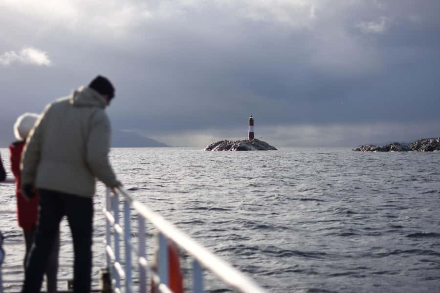 USHUAIA | Navigation: Sea Lions, Birds and Lighthouse - Sailing from Ushuaia into the Beagle Channel