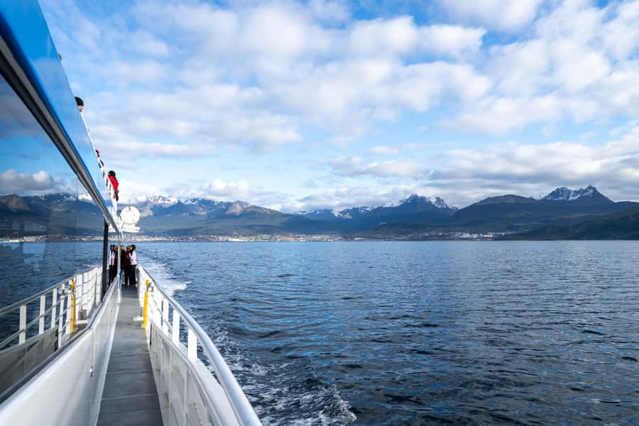 USHUAIA | Navigation: Sea Lions, Birds and Lighthouse - Practical advice before you go