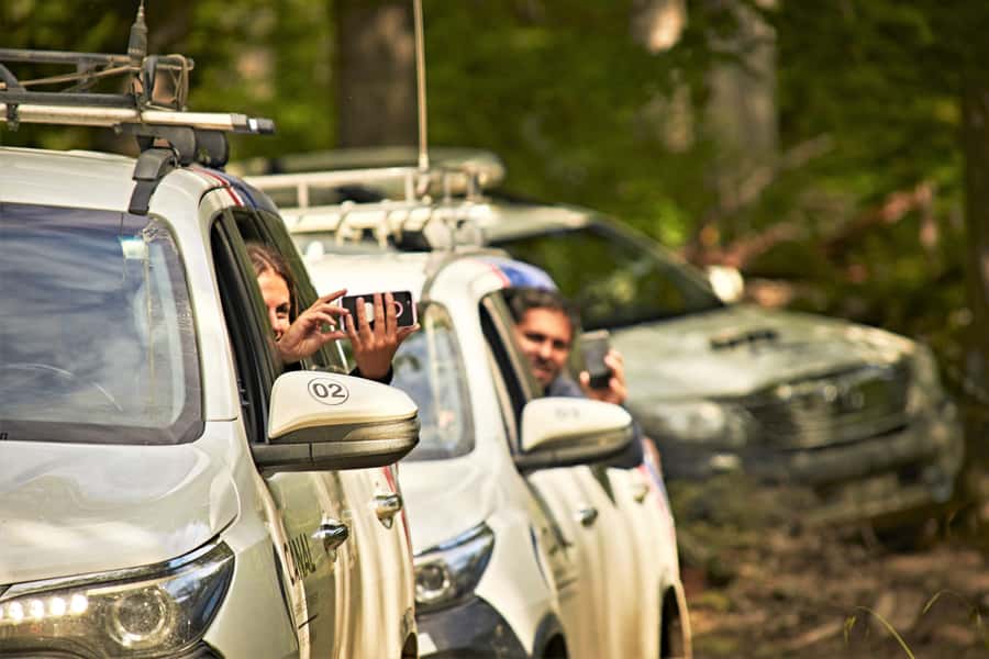 Ushuaia: Off-Road 4X4 Lakes Tour - The rough road to Lake Fagnano