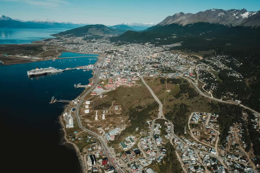 Ushuaia Scenic Flight | 7 minutes - Who Will Enjoy This Flight Most?