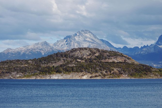 Ushuaia Shore Excursion: Private Tour of Tierra del Fuego National Park - From the port to the former prison railway